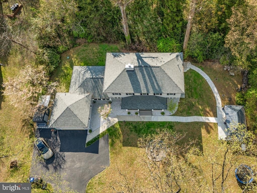 3803 Estel Road - Photo 3