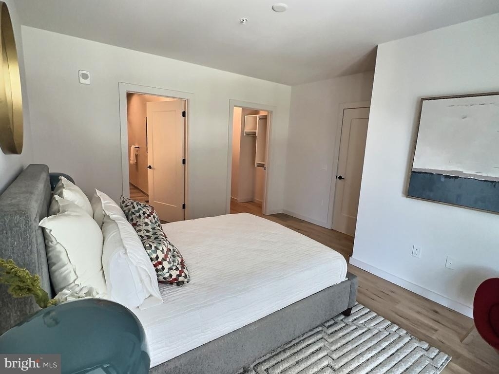 3130 Potomac Avenue - Photo 12