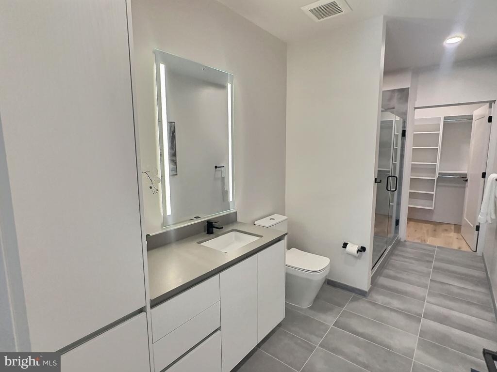 3130 Potomac Avenue - Photo 10