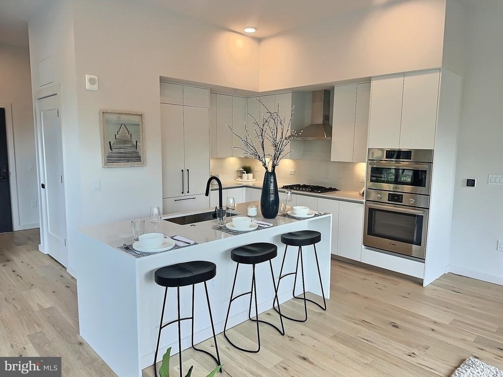 3130 Potomac Avenue - Photo 3
