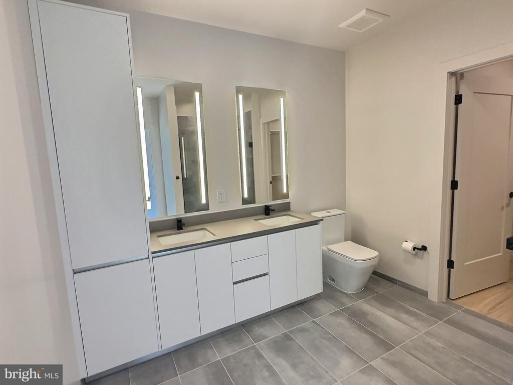 3130 Potomac Avenue - Photo 9