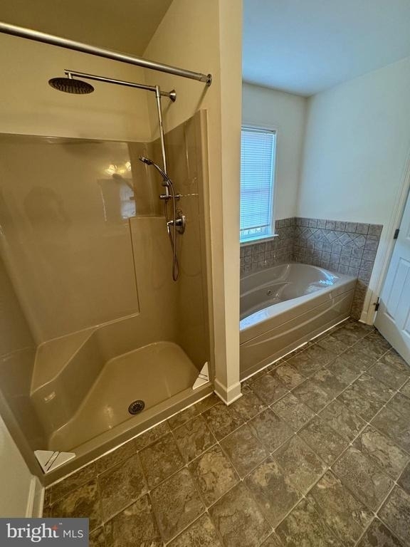 131 Scully Place - Photo 1