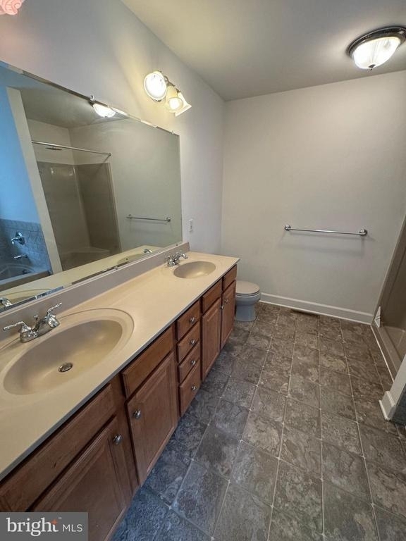 131 Scully Place - Photo 2
