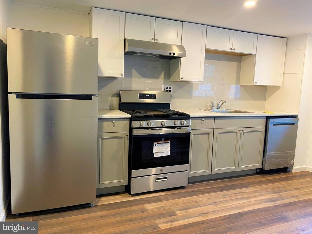 161 N 2nd Street - Photo 1