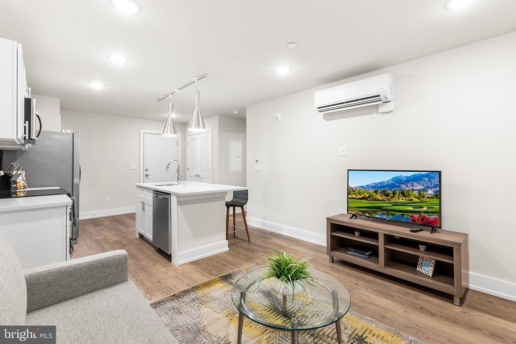 214 Vine Street - Photo 10