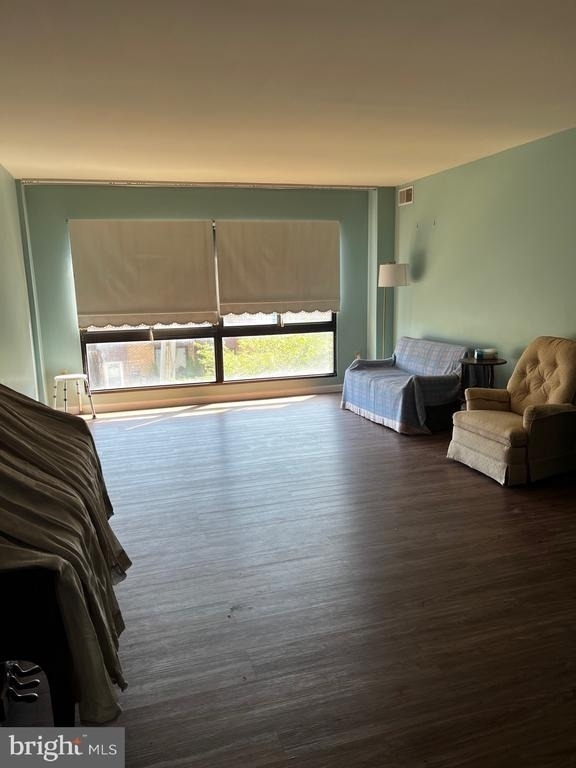 7600 E Roosevelt Boulevard - Photo 3