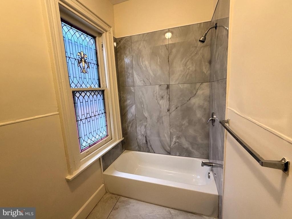 4718 Hazel Avenue - Photo 5