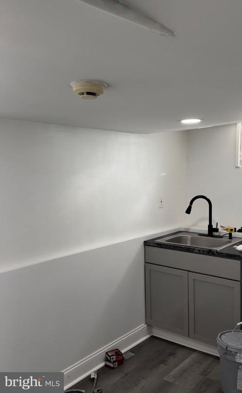 898 Scattergood Street - Photo 2