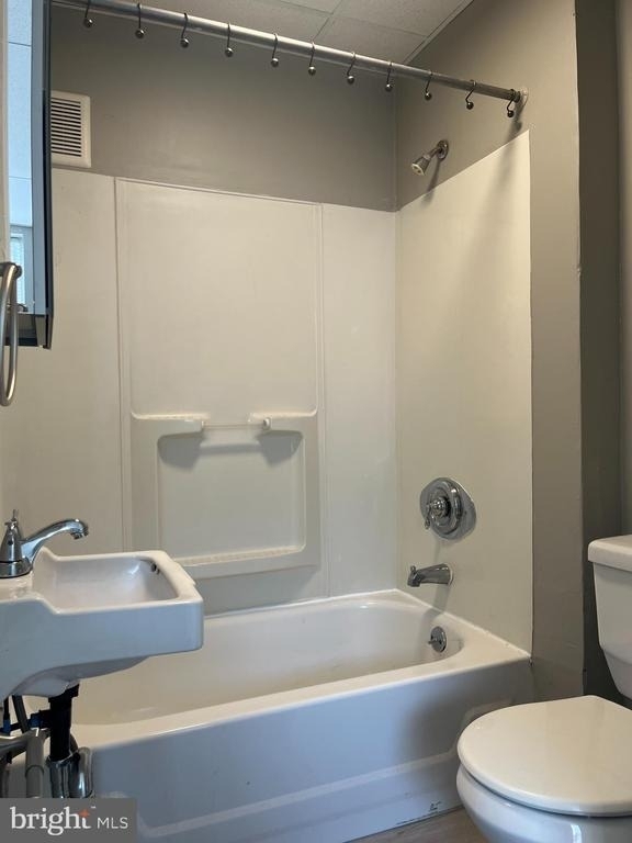 2666 Bridge Street - Photo 5