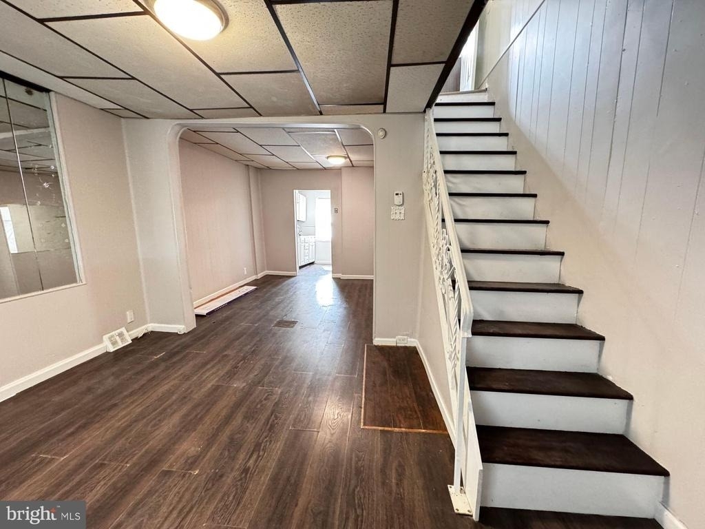 210 N Avondale Street - Photo 1