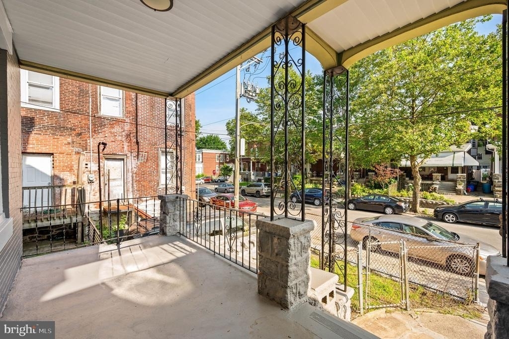 5011 Larchwood Avenue - Photo 22
