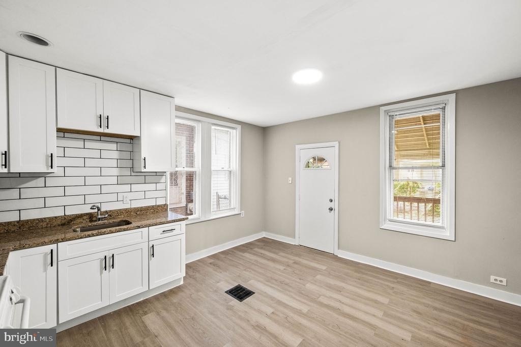 5011 Larchwood Avenue - Photo 8