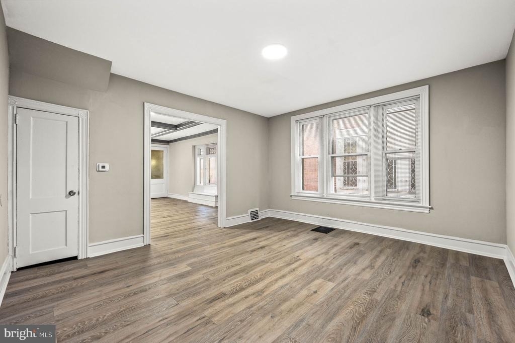5011 Larchwood Avenue - Photo 6