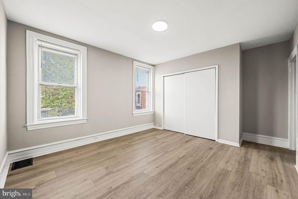 5011 Larchwood Avenue - Photo 14