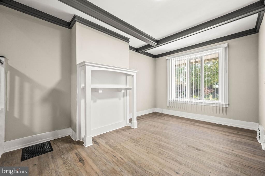 5011 Larchwood Avenue - Photo 4