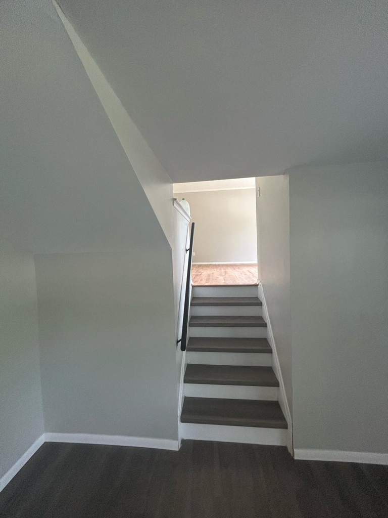 2930 Marshall Street - Photo 12