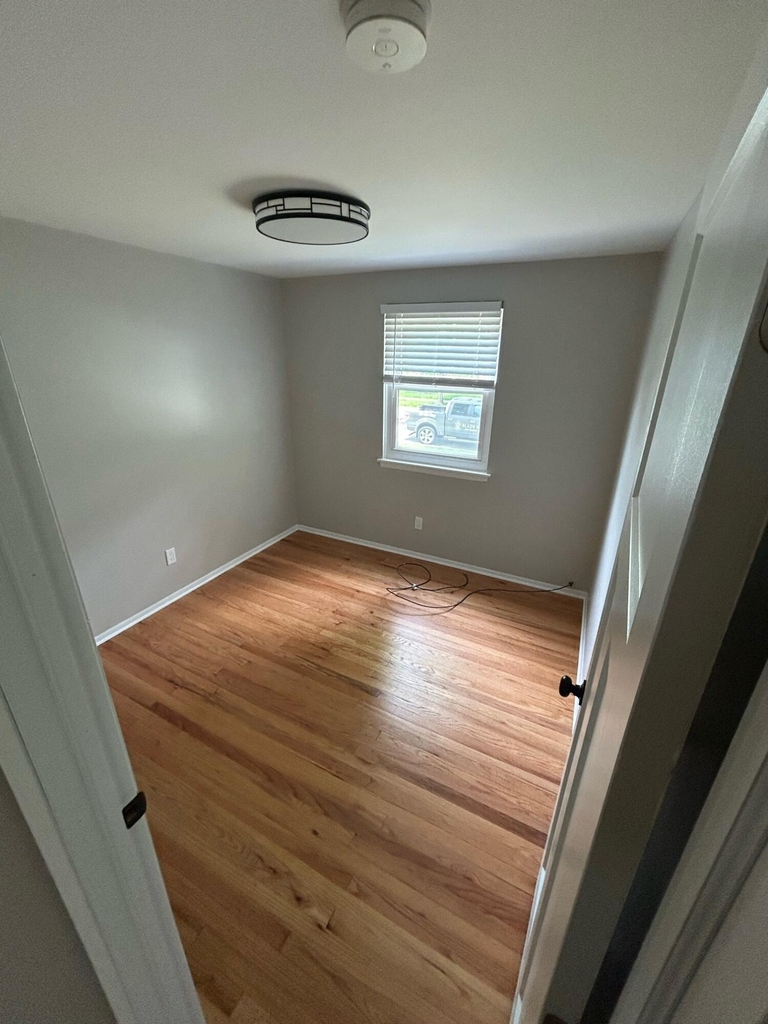 2930 Marshall Street - Photo 10