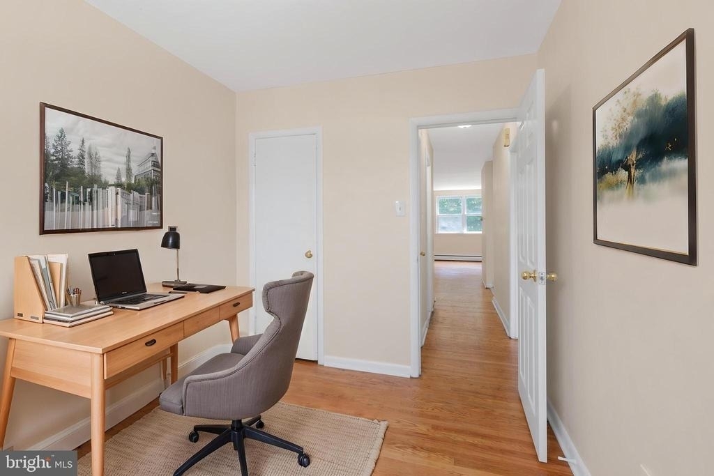 5990 Henry Avenue - Photo 2