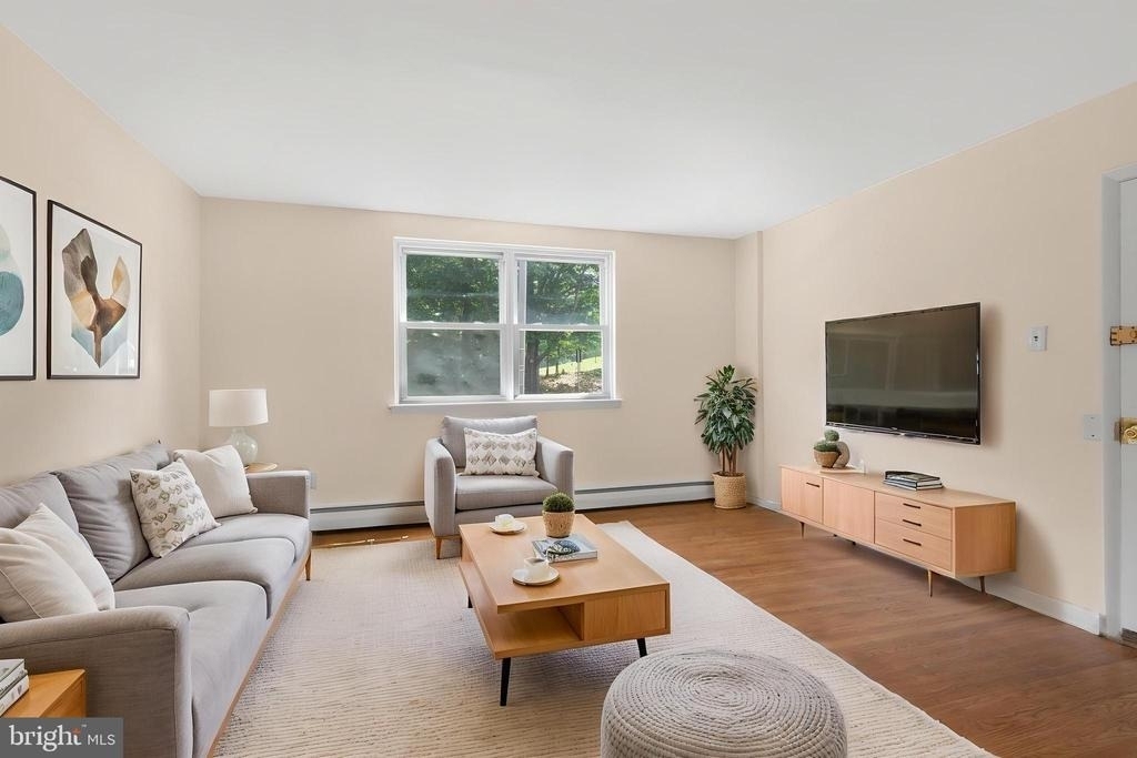 5990 Henry Avenue - Photo 0