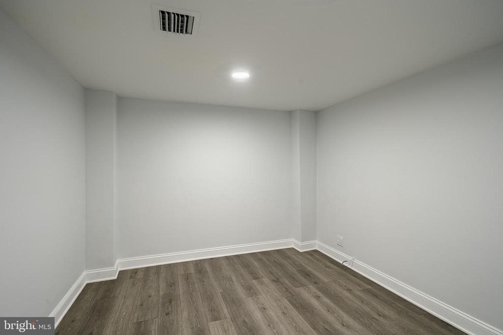 21510 Valley Forge Circle - Photo 20
