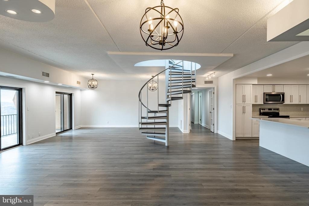 21510 Valley Forge Circle - Photo 5