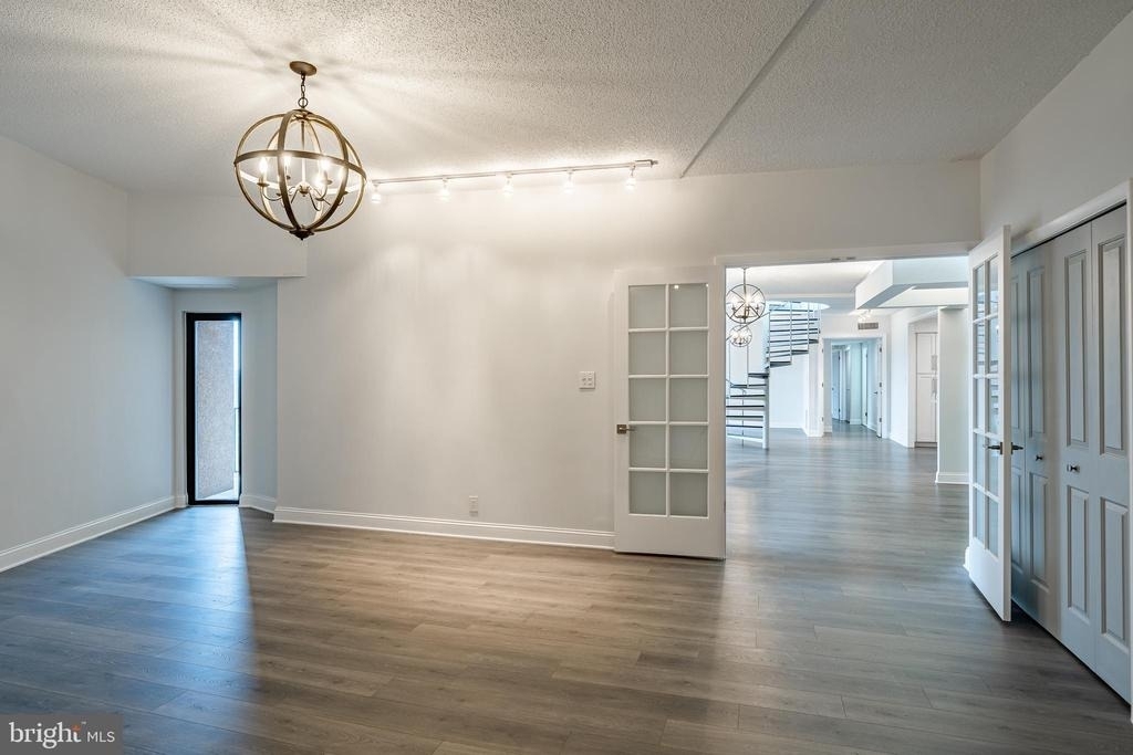 21510 Valley Forge Circle - Photo 17
