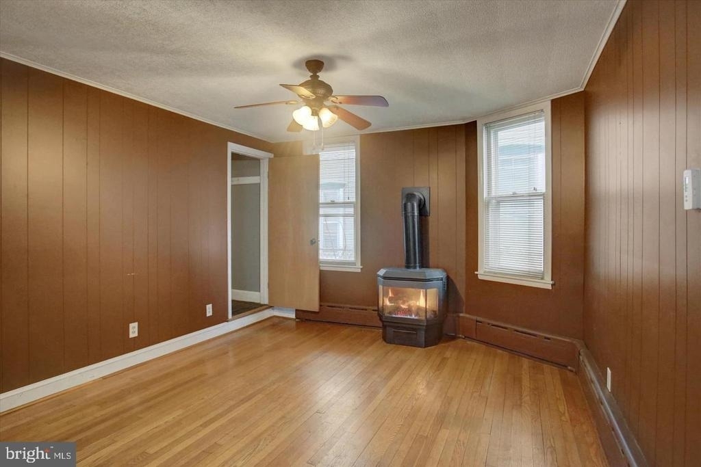 230 West Second St - Photo 13