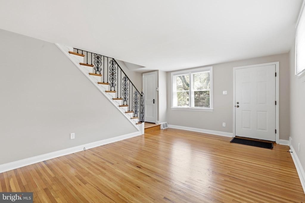 271 Wyncliffe - Photo 3