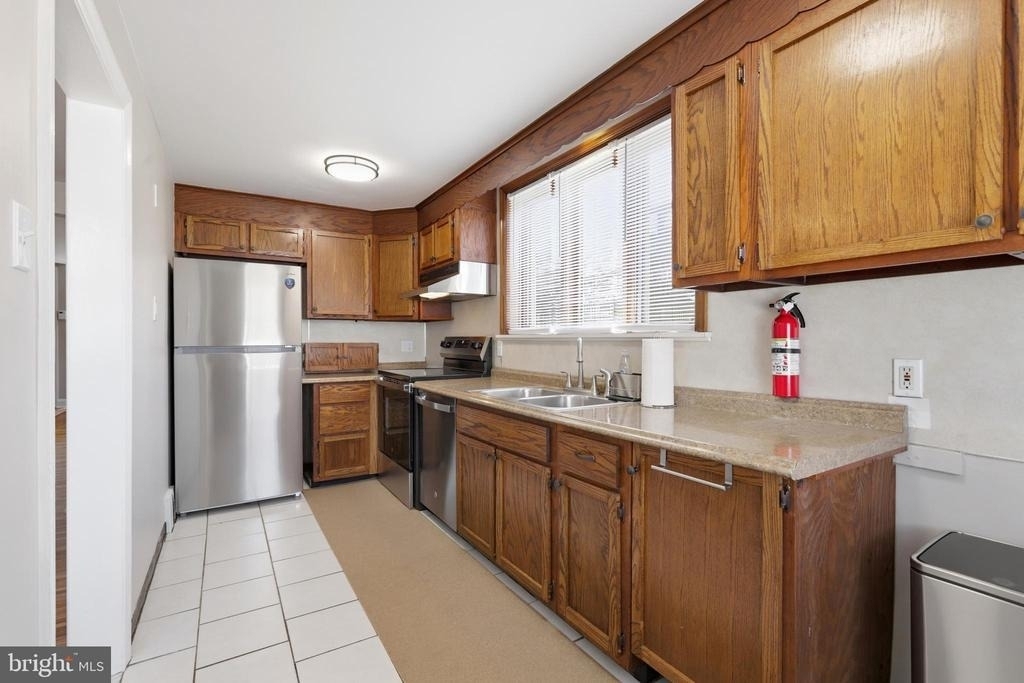271 Wyncliffe - Photo 8
