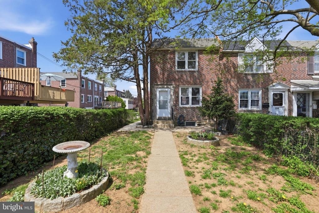271 Wyncliffe - Photo 1