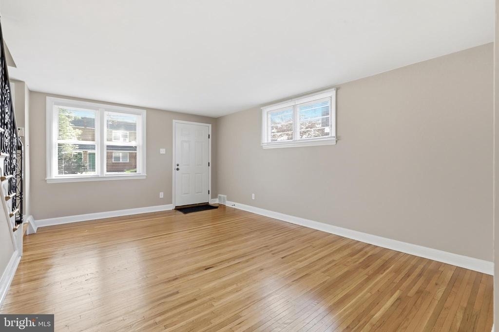 271 Wyncliffe - Photo 4