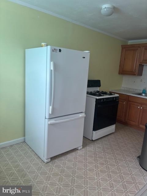 329 N Oak Avenue - Photo 4