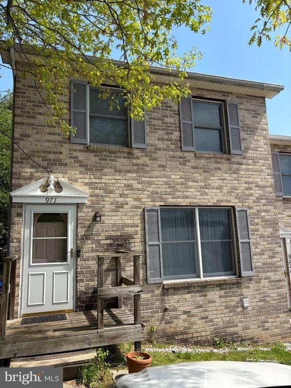971 Monroe Street - Photo 0