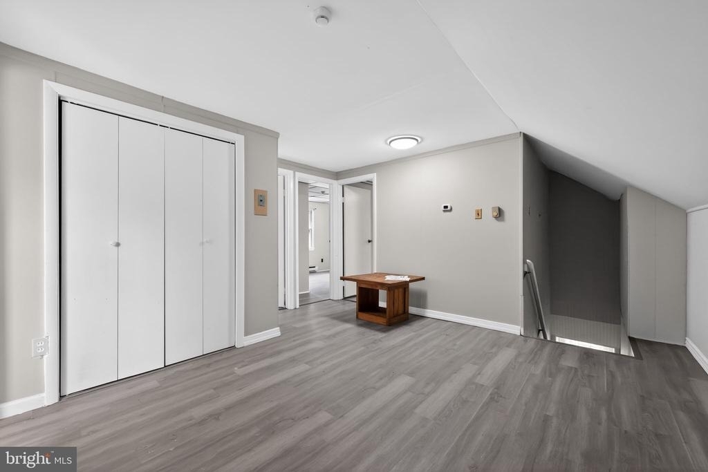 4225 Walsh Avenue - Photo 22