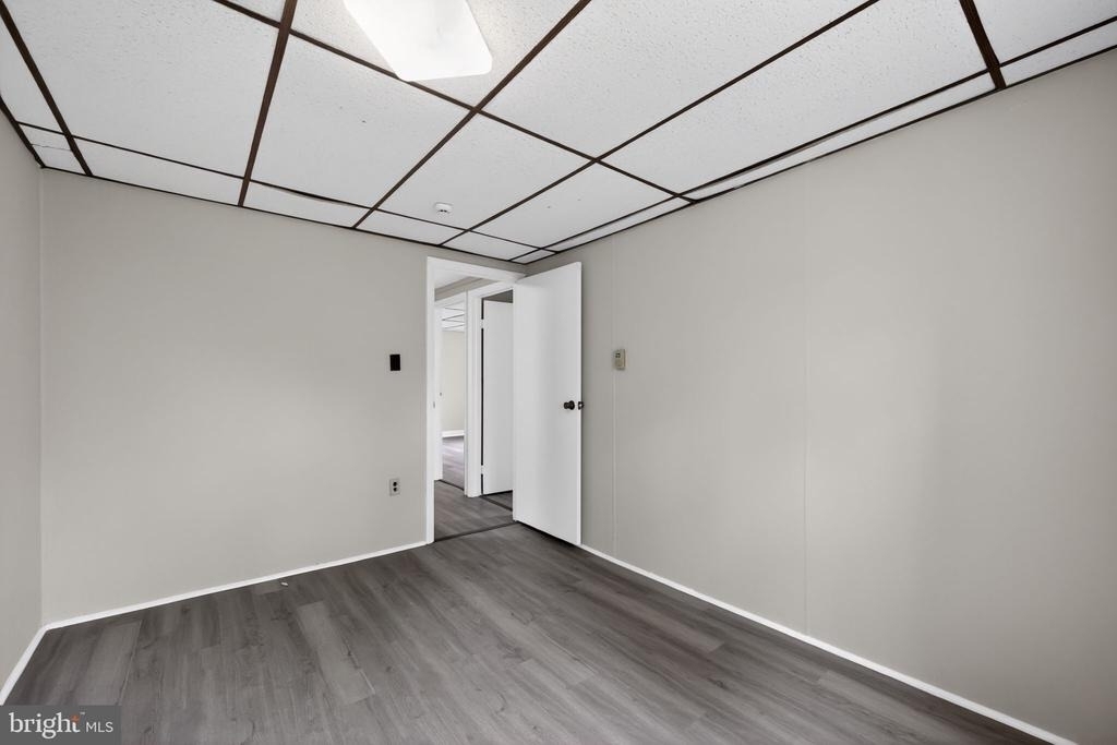4225 Walsh Avenue - Photo 14