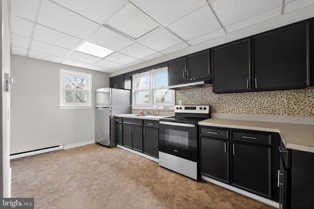 4225 Walsh Avenue - Photo 7