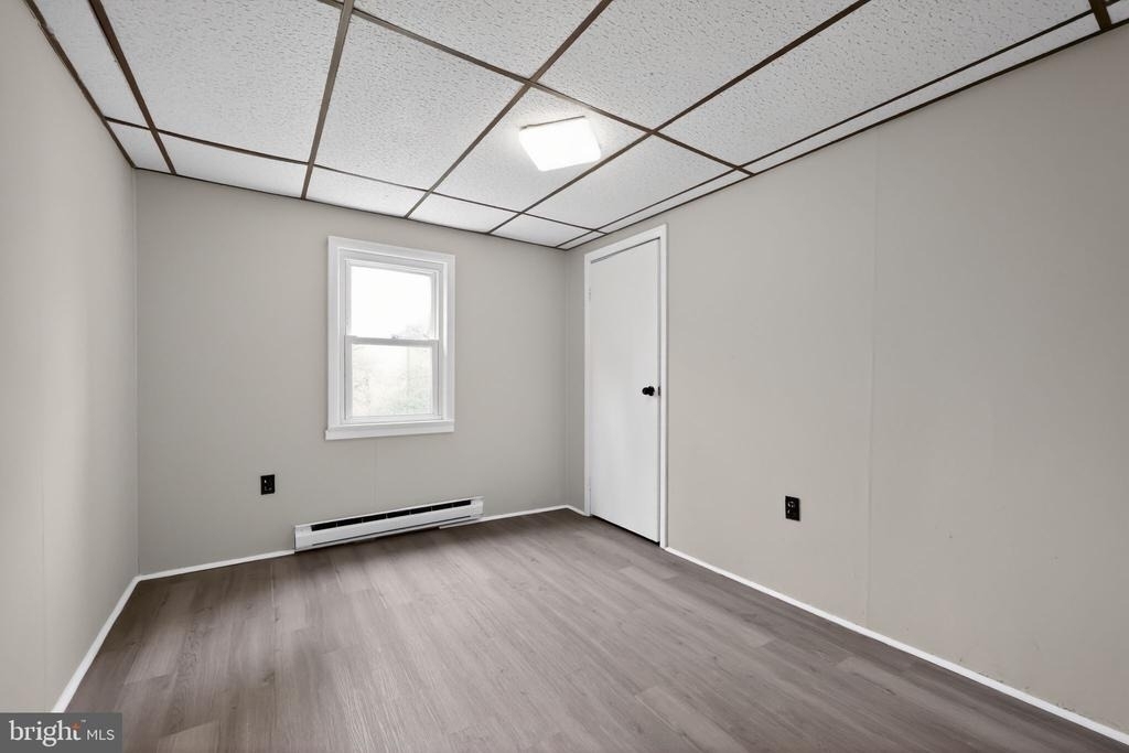 4225 Walsh Avenue - Photo 11