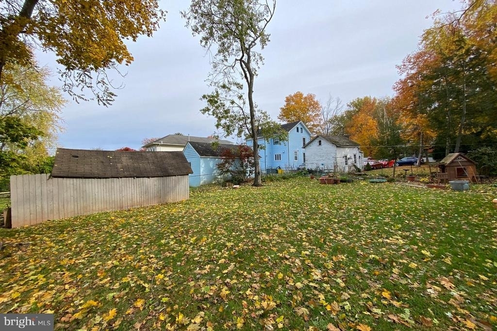 10 Princeton Avenue - Photo 18