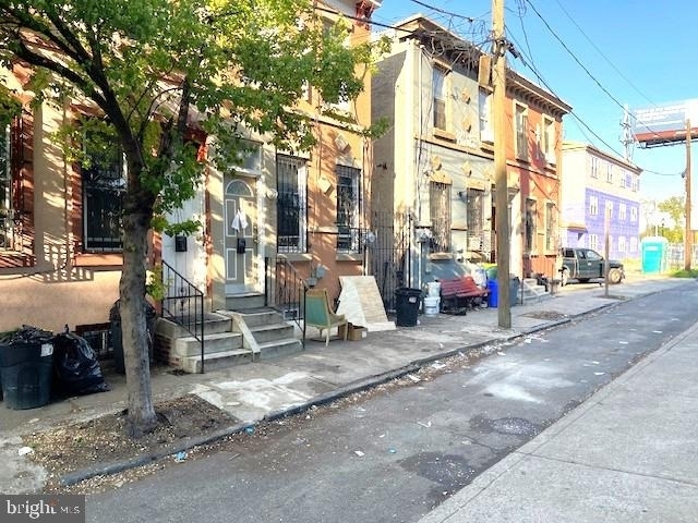 211 Birch Street - Photo 0