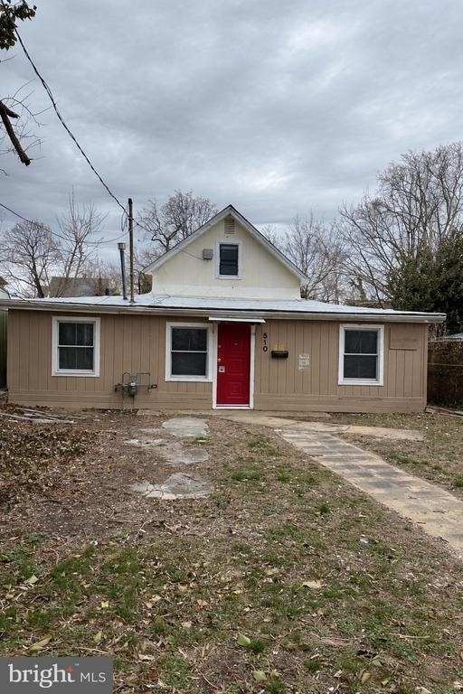 510 Sassafras Street - Photo 1