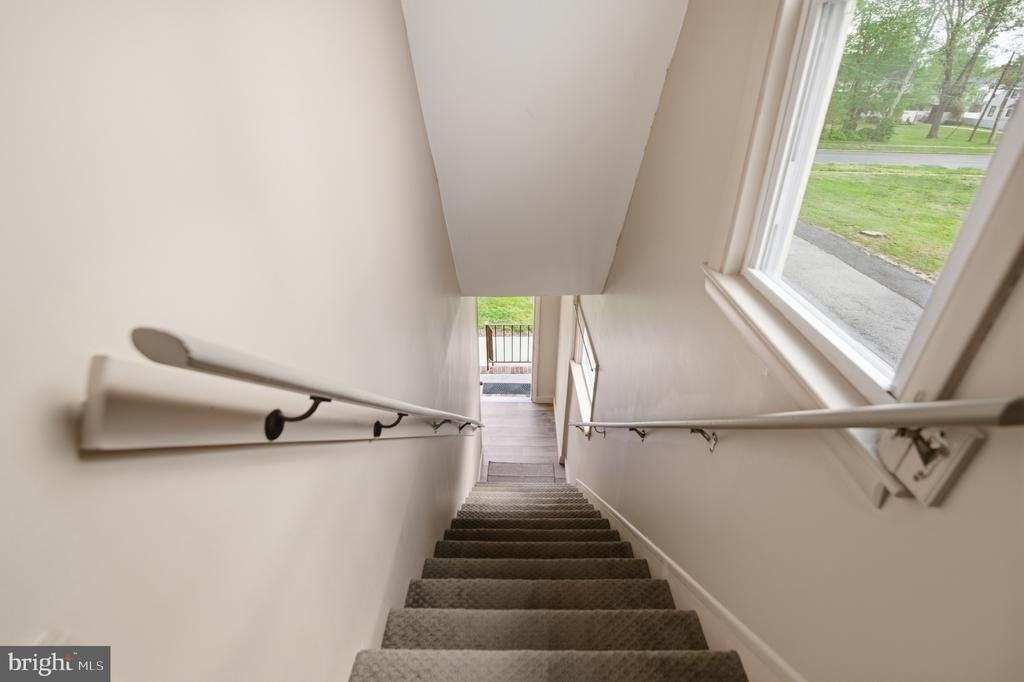 1130 E Park Avenue - Photo 5