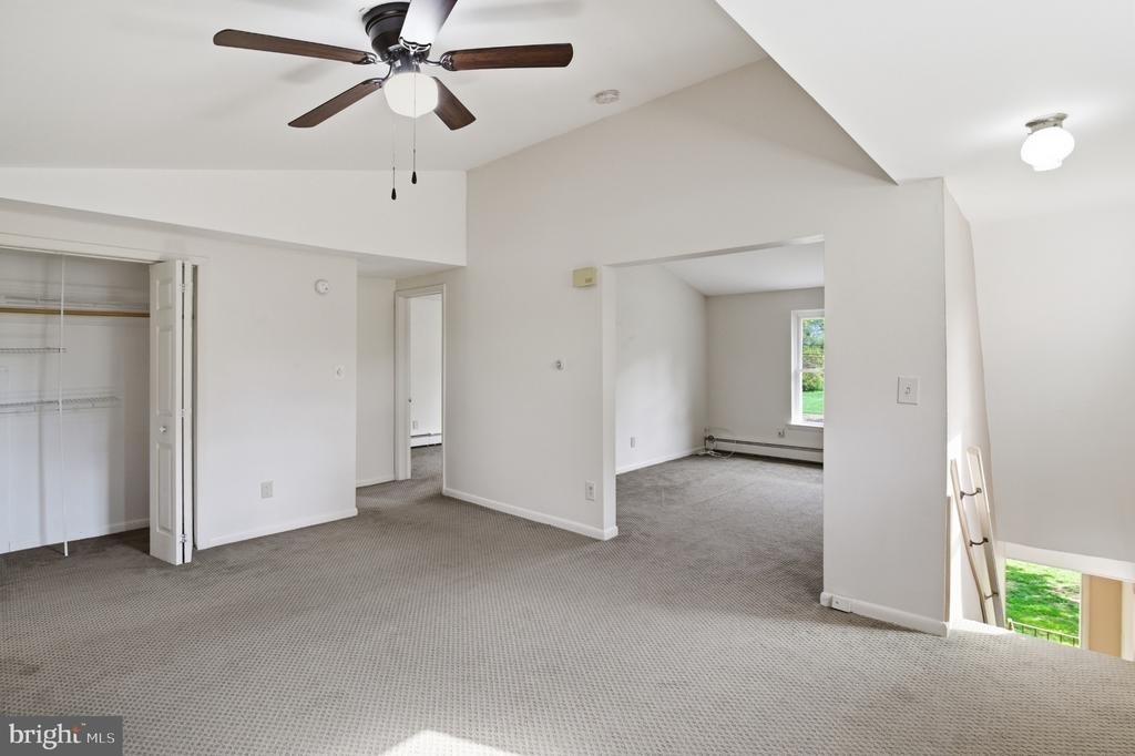 1130 E Park Avenue - Photo 3