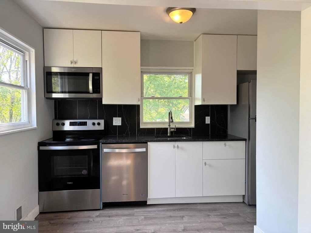 9103 Wallace Road - Photo 10