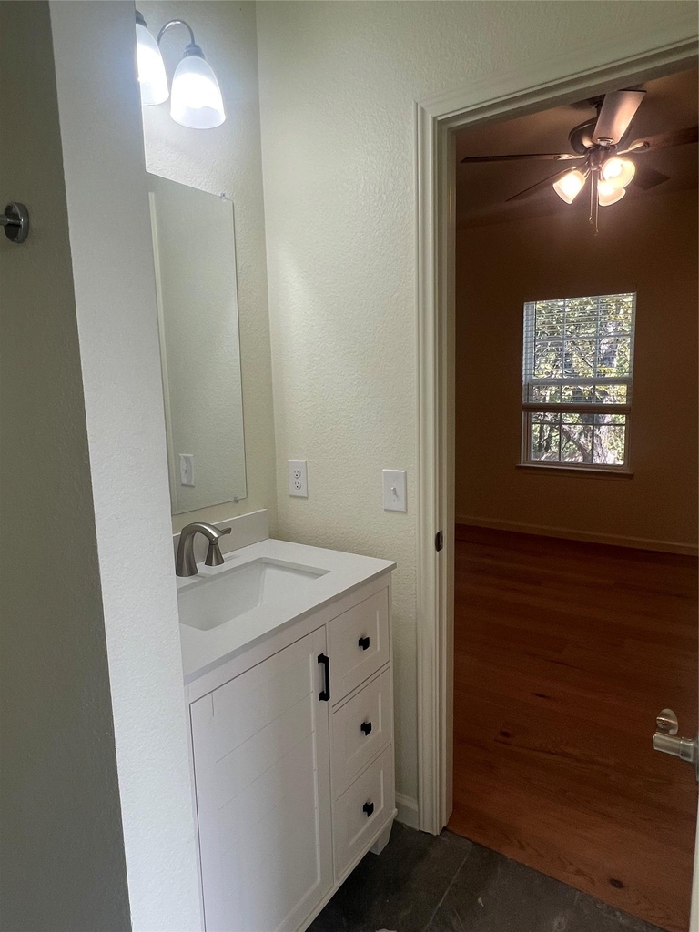 5404 Martin Ave - Photo 4