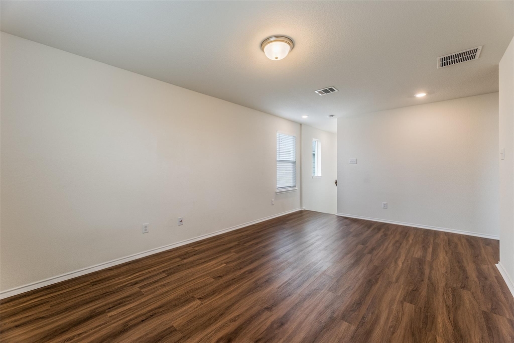 13709 Vigilance St - Photo 12
