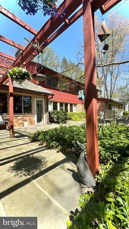 6819 Selkirk - Photo 15
