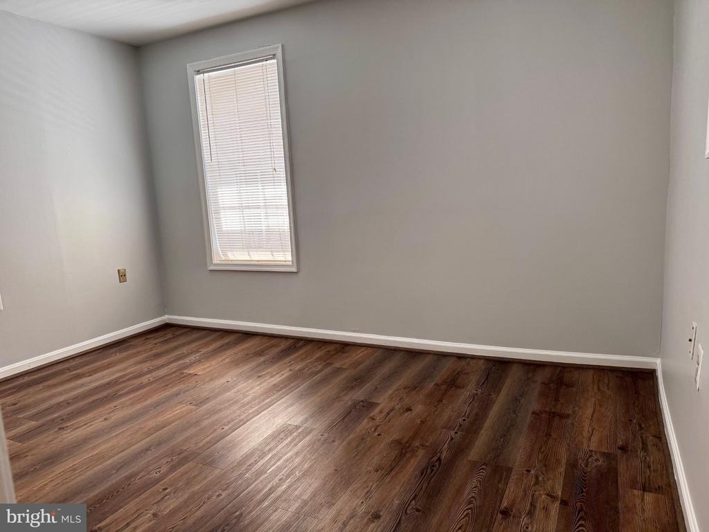 4733 Bradley Boulevard - Photo 8