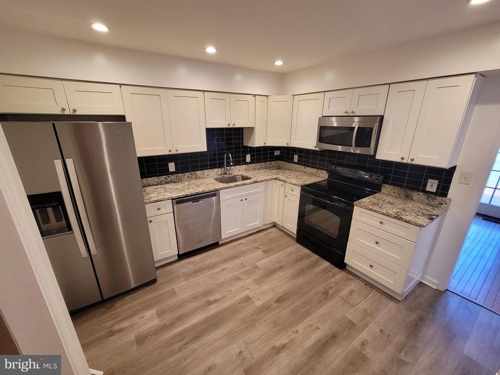 401 Darby Lane - Photo 4