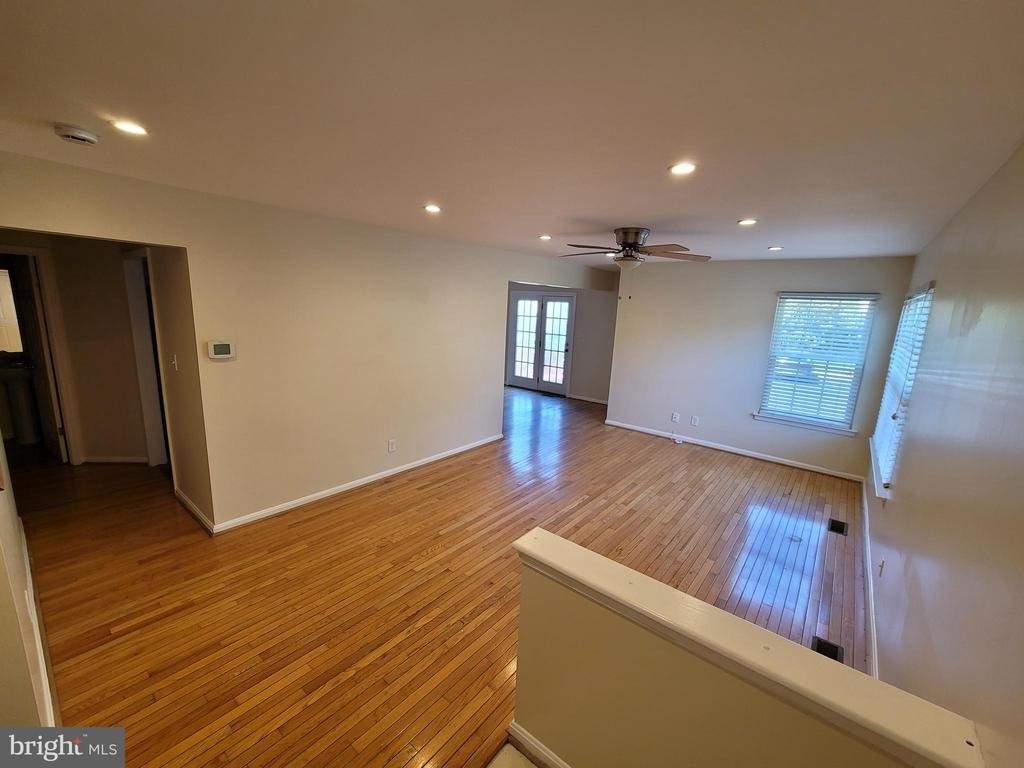 401 Darby Lane - Photo 1
