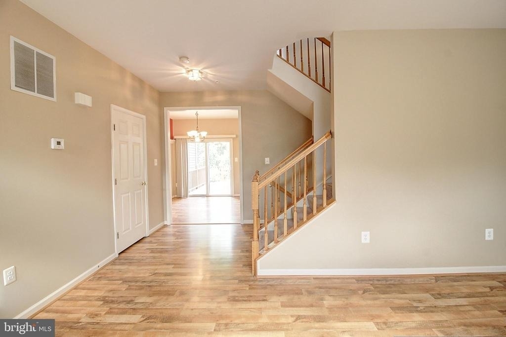 6135 Newport Terrace - Photo 13